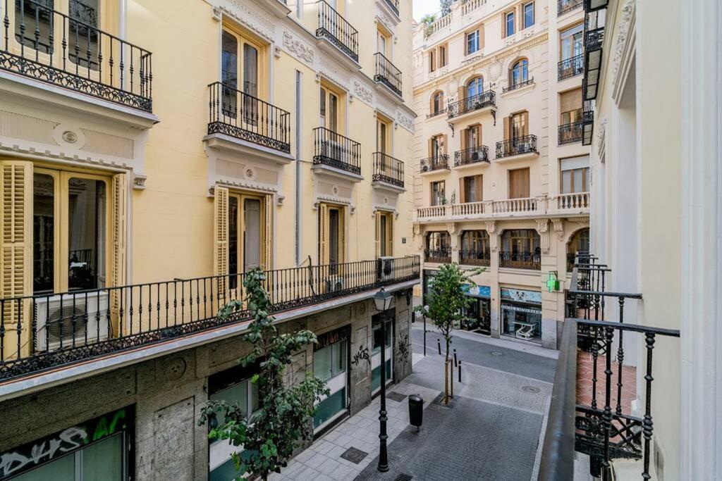 Bello Apartamento En Centro De Madrid, C/Infantas 1-3 By Batuecas Екстериор снимка